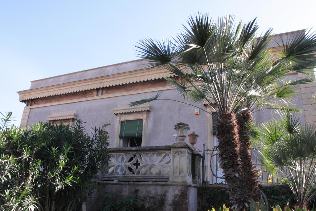 Villa Manasse Ачи Кастело Екстериор снимка