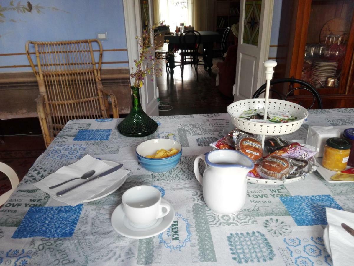 Villa Manasse Ачи Кастело Екстериор снимка